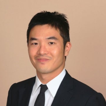 Portrait image of Mark Kim